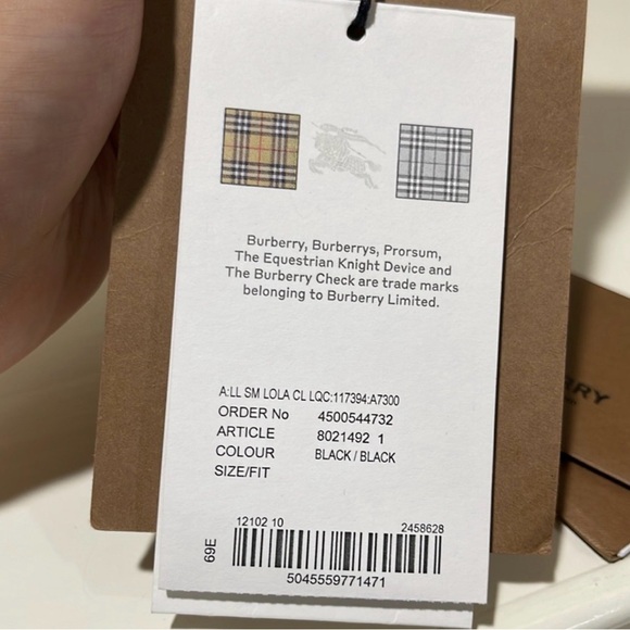 Burberry Black Quilted Leather Lola Shoulder Bag - Picture 2 of 6